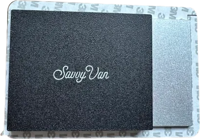 A 7 inch SavvyVan3 screen with its optional mounting plate
